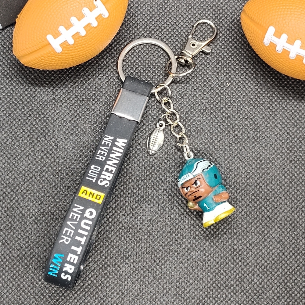 🏈 NFL EAGLES #1 HURTS TEENYMATES CUSTOM KEYCHAIN